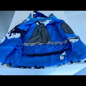 Mens skii jacket. Like new. Used once